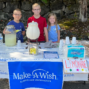 Jack, Eli and Kinsey at their 2023 lemonade stand