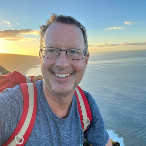 PINK PILL BOX HIKE OAHU